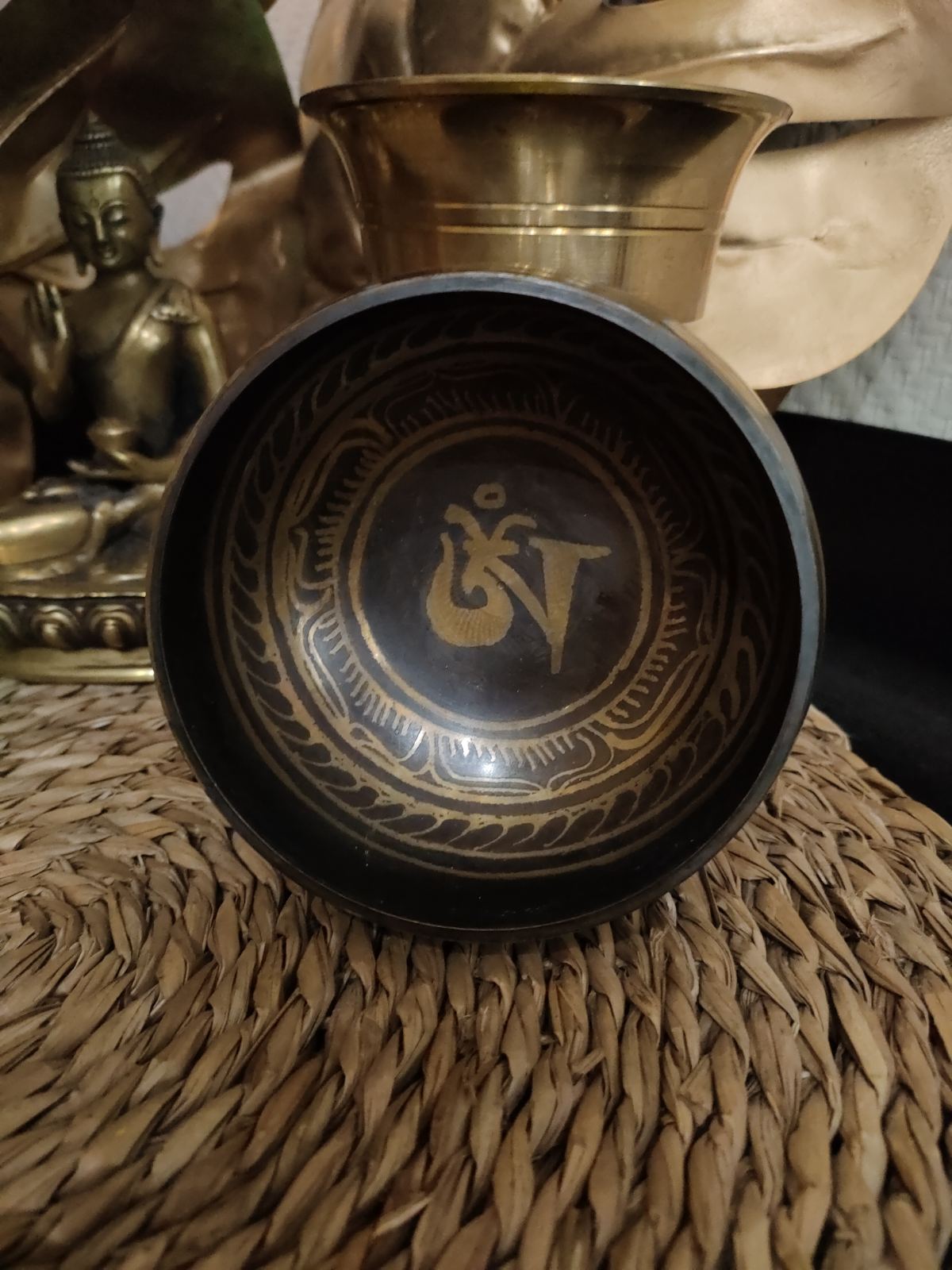 Hand Crafted Singing Bowl With Mantra and Buddha Eye Carving